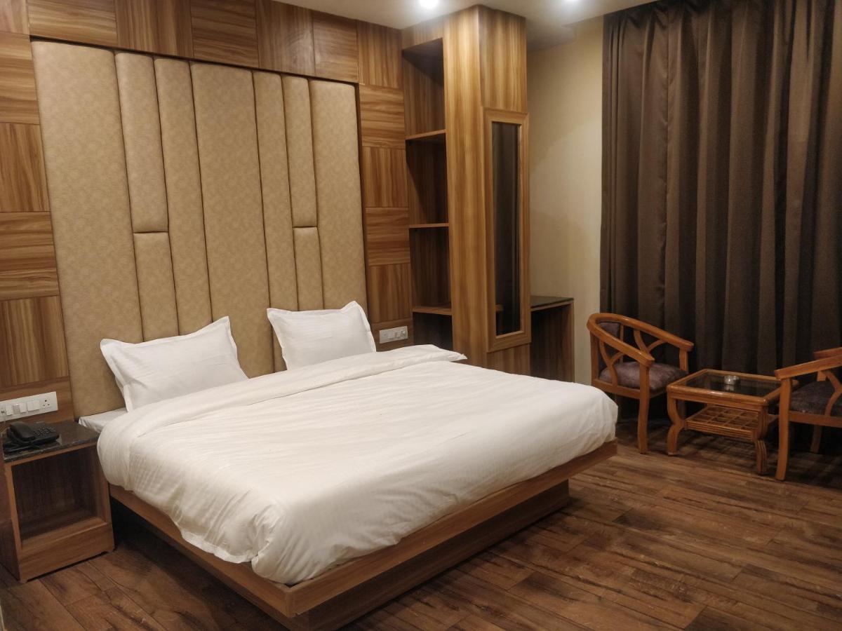 Pinnacle Vesta Homestay Masuri Exterior foto